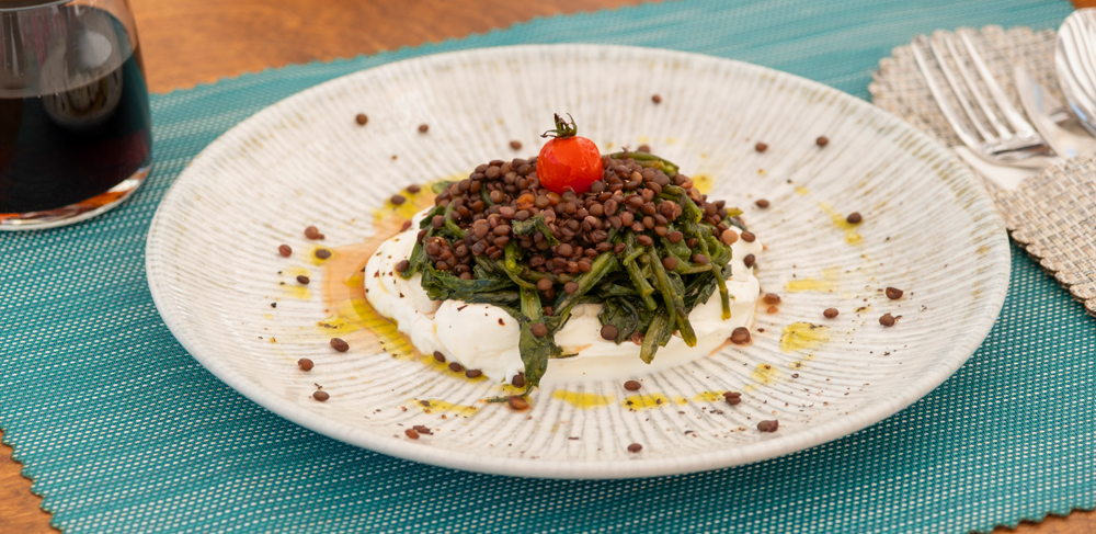 Ege’de Meze Kültürü: Sofraların Sessiz Başrolü