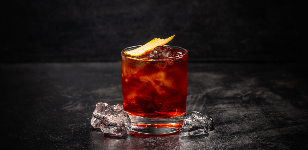 İtalyan Zarafetiyle Yoğun ve Dengeli Bir Kokteyl: Negroni