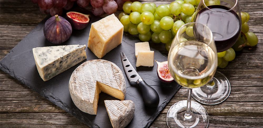 Şarap ve Peynir: Sofraların Zarif Aşkı